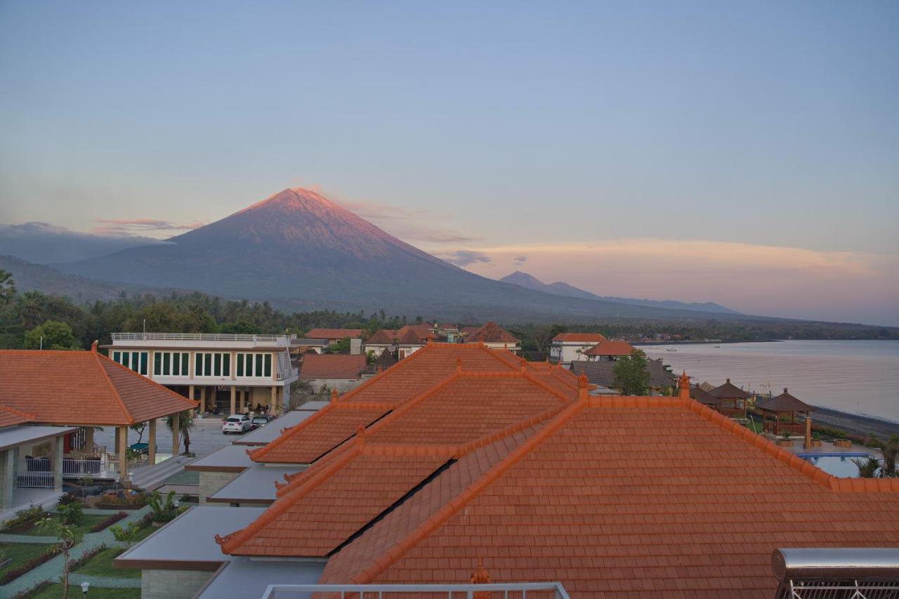 Seamount Hotel Amed Buitenkant foto